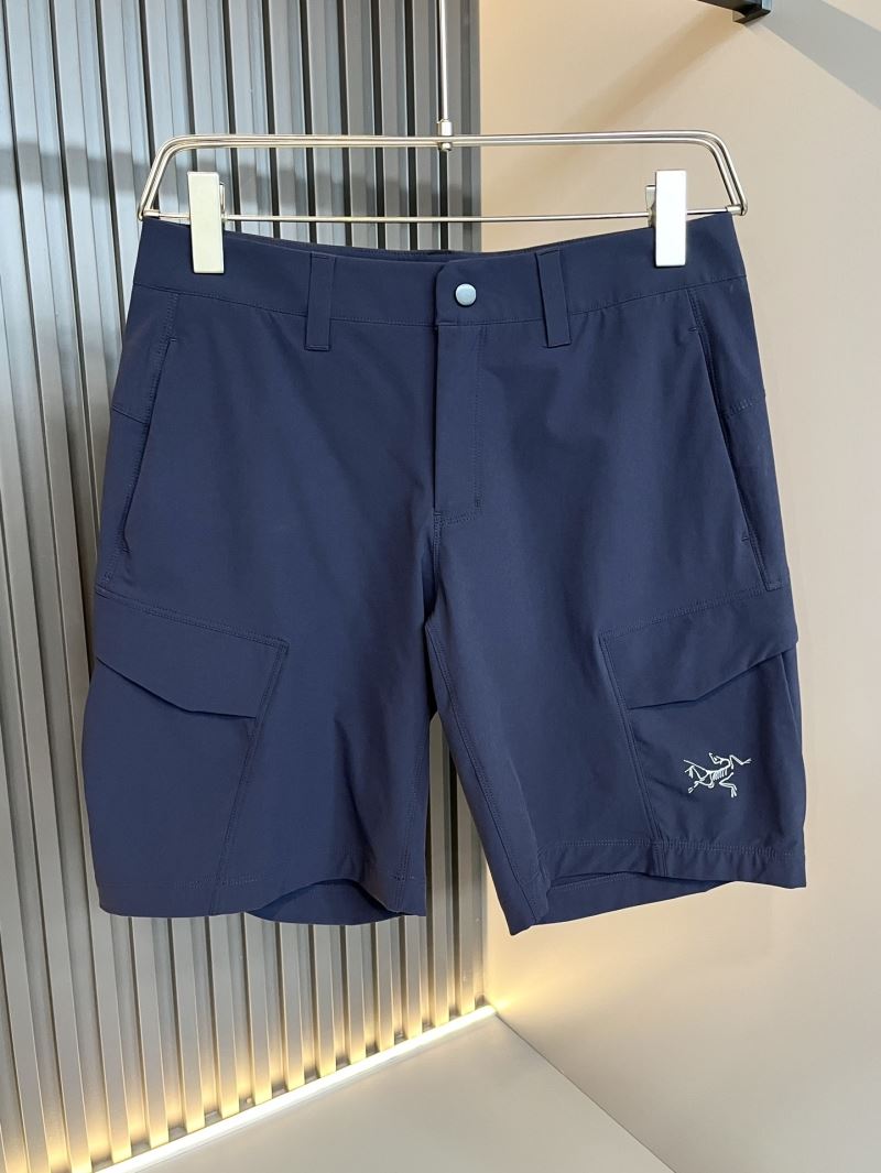 Canada Goose Short Pants